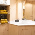 Apartment Craigmaddie Muir Roundhouse With Hot Tub Romantic, Luxury, Rural For 2 Near Milngavie