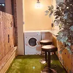 Lovely 1-bedroom With Balcony In West End Apartmán Glasgow