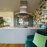 3-bed Bonny Flat - West End Centre Apartament