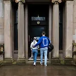 The Devonshire - Your 5 Star West End Stay!