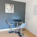 Fab Location 1 Bed Overlooking Appartamento