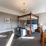 Sherbrooke Castle Отель Глазго