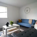 Apartment Dunalastair *