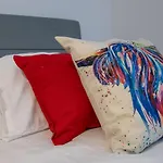 Beautiful South - Pass The Keys بيت للعطل