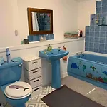 Appartamento Facing Spacious Free Parking Glasgow