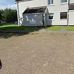 Apartment Facing Spacious Free Parking