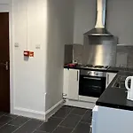 Large 3 Bed Apt Close To City, Ovo Hydro And Ibrox Stadium * גלאזגו