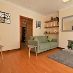 Signature - Lincoln View Appartement
