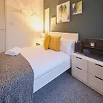 Glasgow, Finnieston Luxury 2 Bed With Parking, E-check In, Hi-fi Appartement *