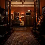The Alamo Guest house 4*