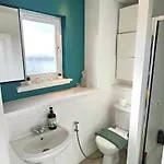 La Casita, Your Away From - Free Parking דירה גלאזגו