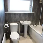 No 54 - New & Delightful 3 Bed House In East Kilbride