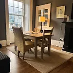 דירה Garnethill Charm 3 Bed Flat *