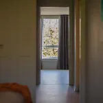 Beautiful West End Flat With Private Parking דירה