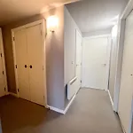 Riverside Retreat With Spectacular Views *