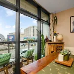 Appartement Luxury Huge Modern Open Plan 2bedroom Flat - Free Private Parking & Balcony Located At The Ovo Hydro And Sec Centre Glasgow