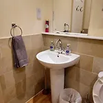 公寓 2 Bedroom Modern Stylish In Centre *