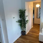 Daire Perfectly Situated Luxury 2 Bedroom