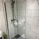 Daire Perfectly Situated Luxury 2 Bedroom Glasgow