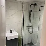 Perfectly Situated Luxury 2 Bedroom Daire