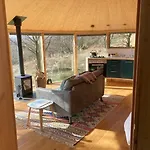 Apartment Craigmaddie Muir Roundhouse With Hot Tub Romantic, Luxury, Rural For 2 Near Milngavie *