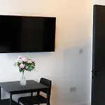 Novana מלון דירות 4*