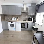 Vr * Glasgow