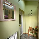 Stunning 3 Bedroom House With 2 Bathrooms