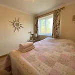 Stunning 3 Bedroom House With 2 Bathrooms غلاسغو