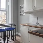 West End Cosy Pop Of Colour - Pass The Keys شقة *