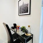 Privat bolig Private Bedroom - Modern Flat - West End Glasgow
