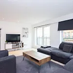 City Centre W Parking & Hyperoptic Wifi * Glasgow