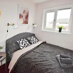 Apartment Beautiful House In Clydebank Glasgow