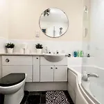 Stylish Modern Flat With Juliet Balcony & Parking Appartement