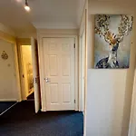 Stylish Modern Flat With Juliet Balcony & Parking Appartement