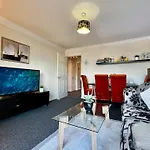 Appartement Stylish Modern Flat With Juliet Balcony & Parking Glasgow