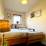 Appartement Stylish Modern Flat With Juliet Balcony & Parking