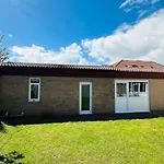 公寓 Entire Private 1 Bedroom - Guest In