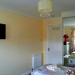 3 Bedroom - Free Parking & Wifi 350mbps * Glasgow