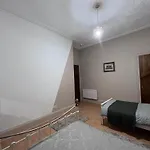 بيت للعطل Traditional 5 Bedroom House Free Parking Westend