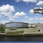 Metropolitan Nest - Easy Walk To Hydro & Secc Center Apartament