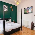 Lovely Spacious 2 Bed Flat