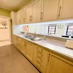2 Bed In Centre! *