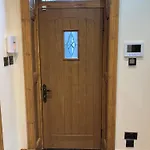 2-bed Sleeps 4 10 Mins To Centre *