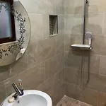 2-bed Sleeps 4 10 Mins To Centre * Glasgow