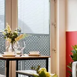 Lägenhet Modern 2 Bed Flat With Free Parking *