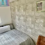 3 Bed ,2 Bedroom Near Centre Apartament Glasgow