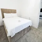 Spectacular Modern Luxury King Bed