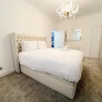 Spectacular Modern Luxury King Bed Lägenhet *