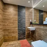 Stylish 3-bedroom In Glasgow